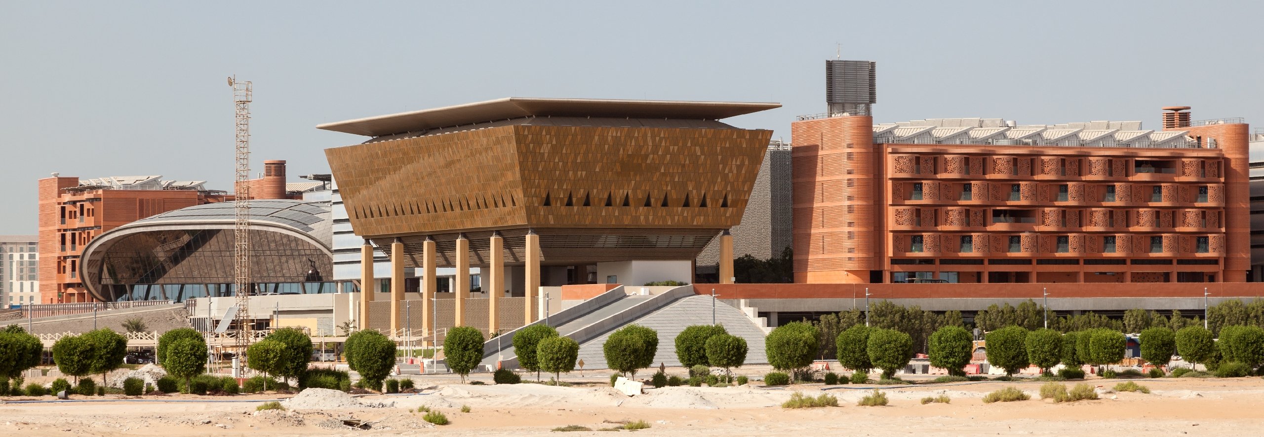 The Masdar Institute of Science and Technology, Abu Dhabi, United Arab Emirates - an example of instant cities